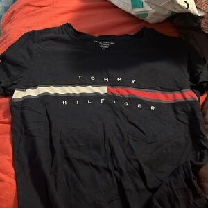 Tommy Hilfiger t shirt